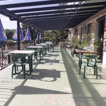Restaurant La Chaumiere Du