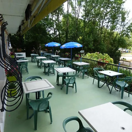 Restaurant La Chaumiere Du